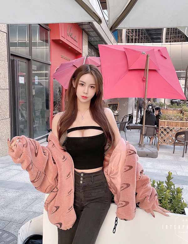 新加坡模特预约伴游